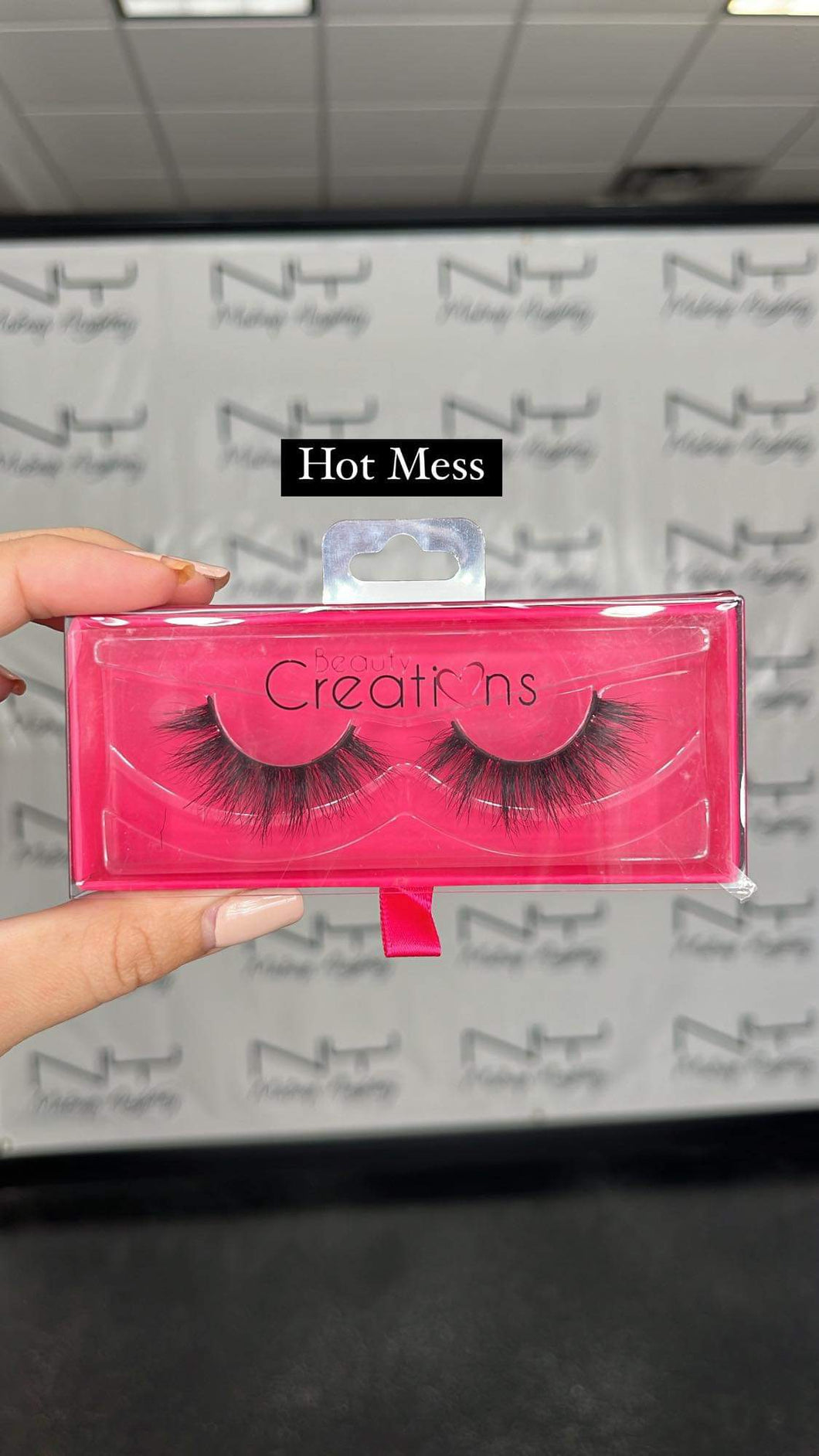 Beauty Creations Lash “hot mess”